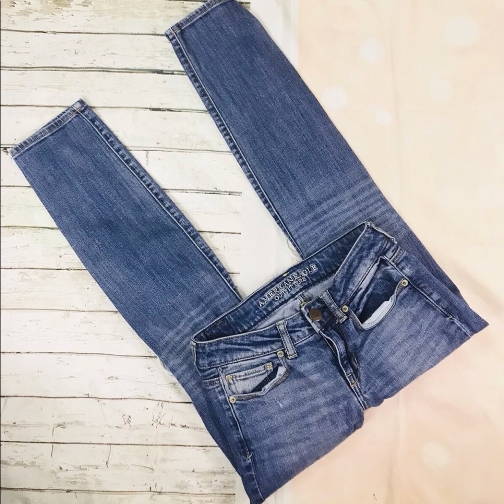 American Eagle Distressed Jeans
